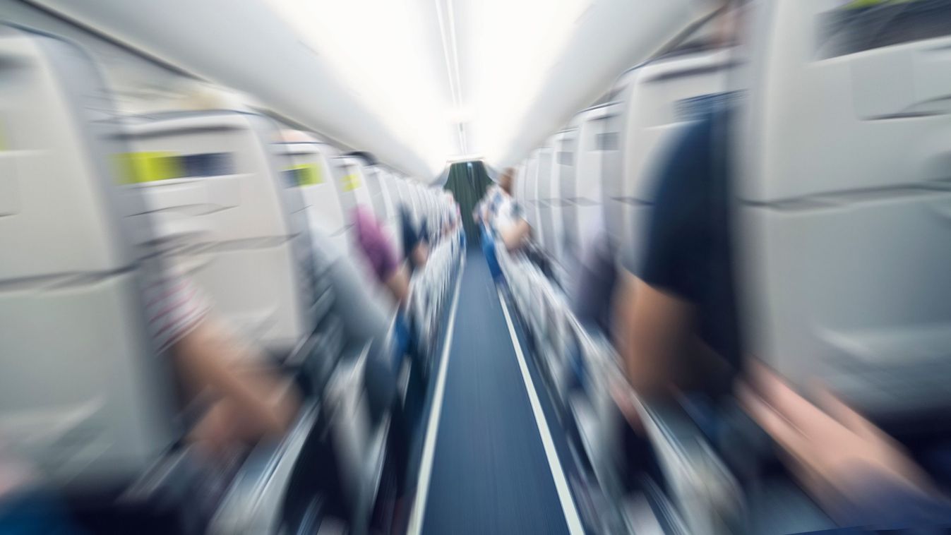 Dráma a repülőgépen, rettegtek az utasok