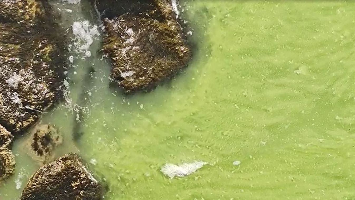 Kettészakadt a Balaton, még az űrből is látszik a szmötyi
