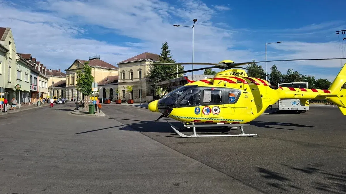 A Füzesabonyban született újszülöttet mentőhelikopter szállította kórházba