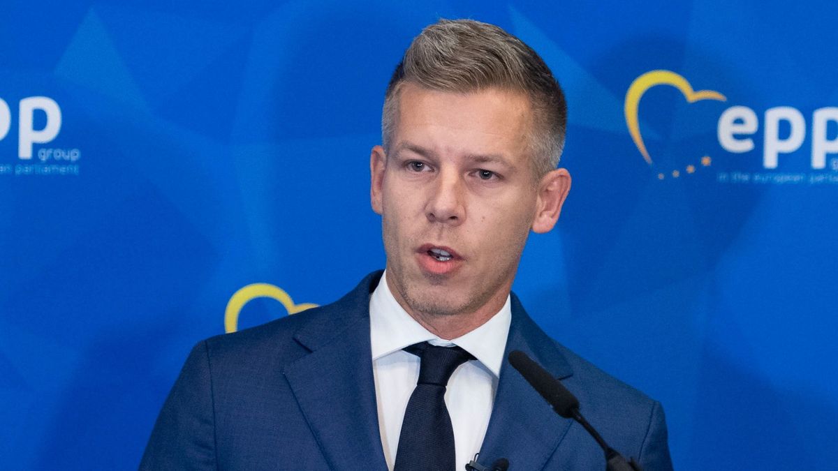Szinte senki nem volt kíváncsi Magyar Péter történelmi beszédére