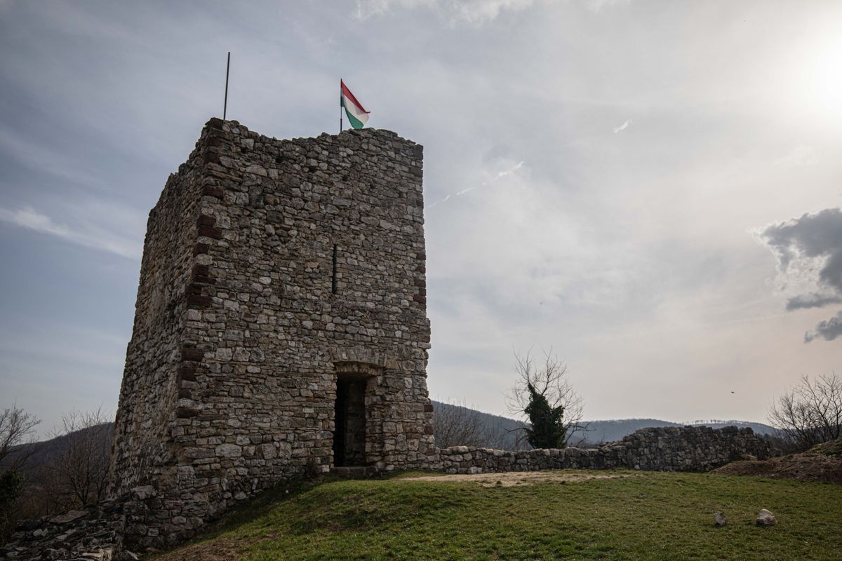 Essegvár valószínűleg 1279 és 1309 között épült