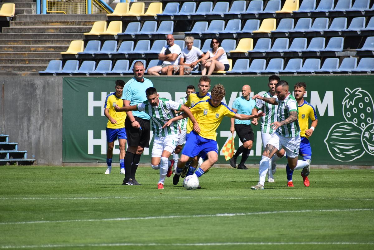 Perutz FC - Megkezdte a felkészülést az NB III-ra készülő pápai focicsapat