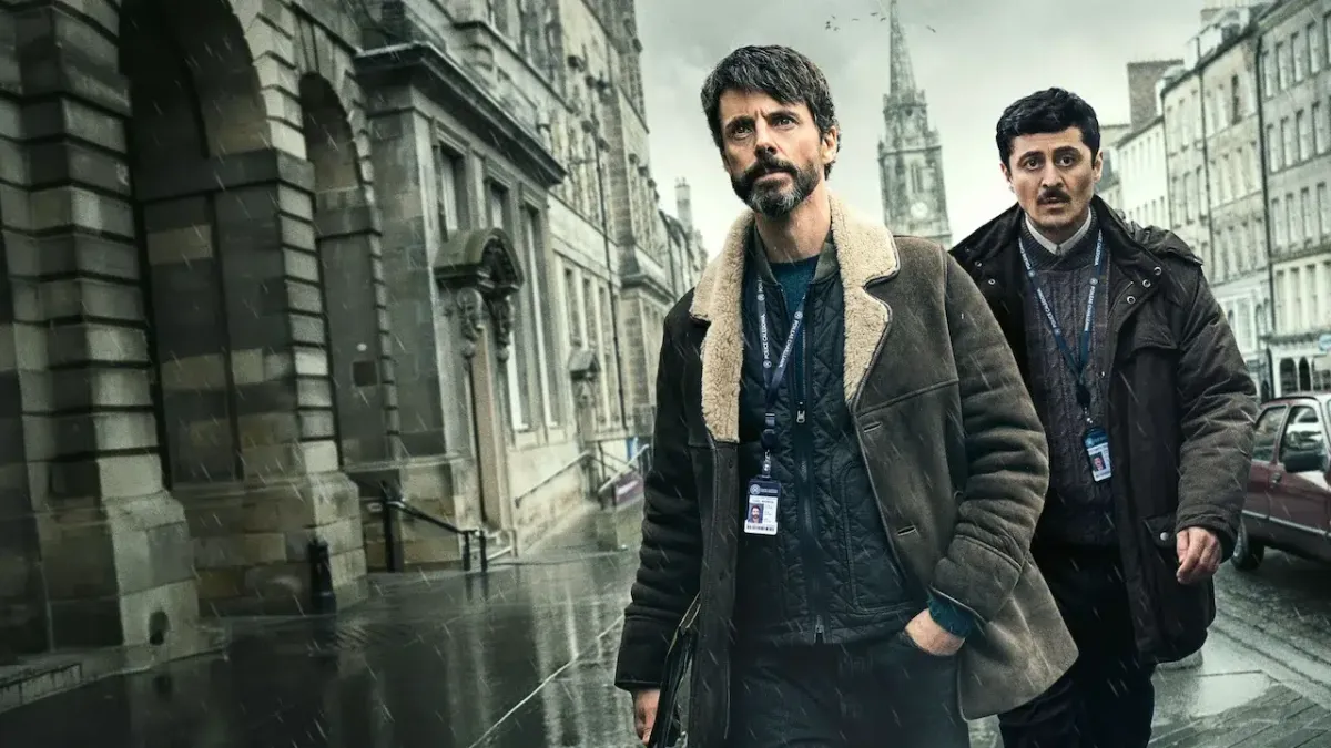 Carl Morck (Matthew Goode) és Akram Salim ( Alexej Manvelov) a sorozat főszereplői