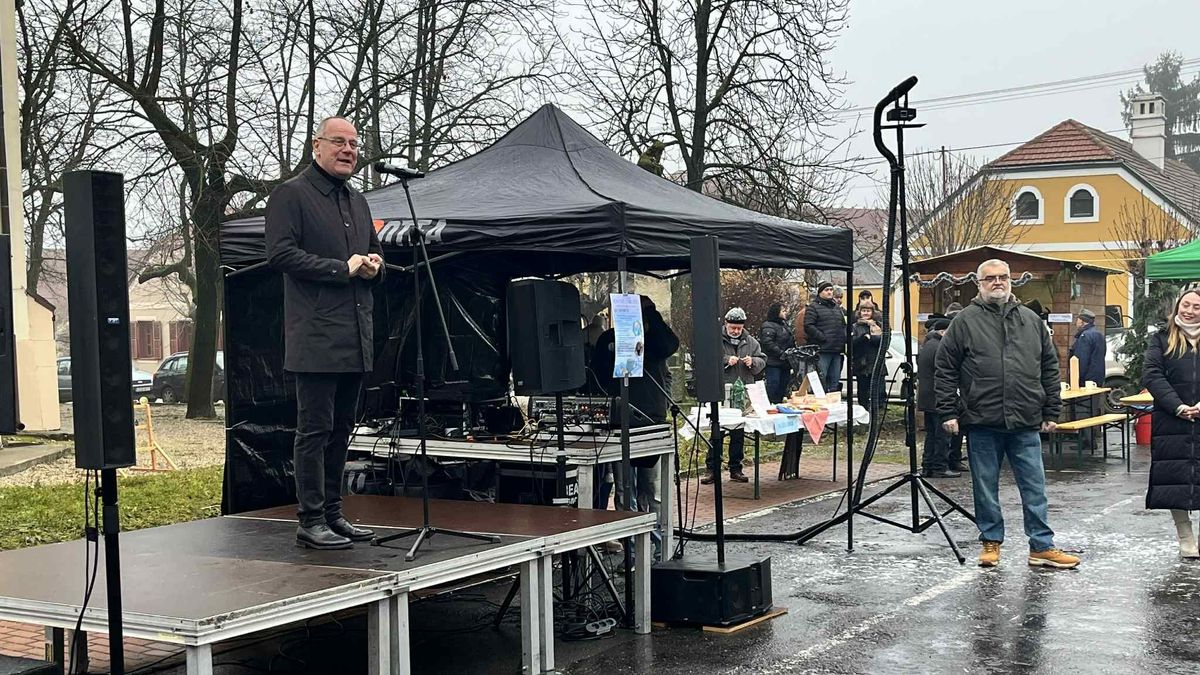 Ünnepi gondolatok az összetartozásról az Adventi forgatagon Sümegen