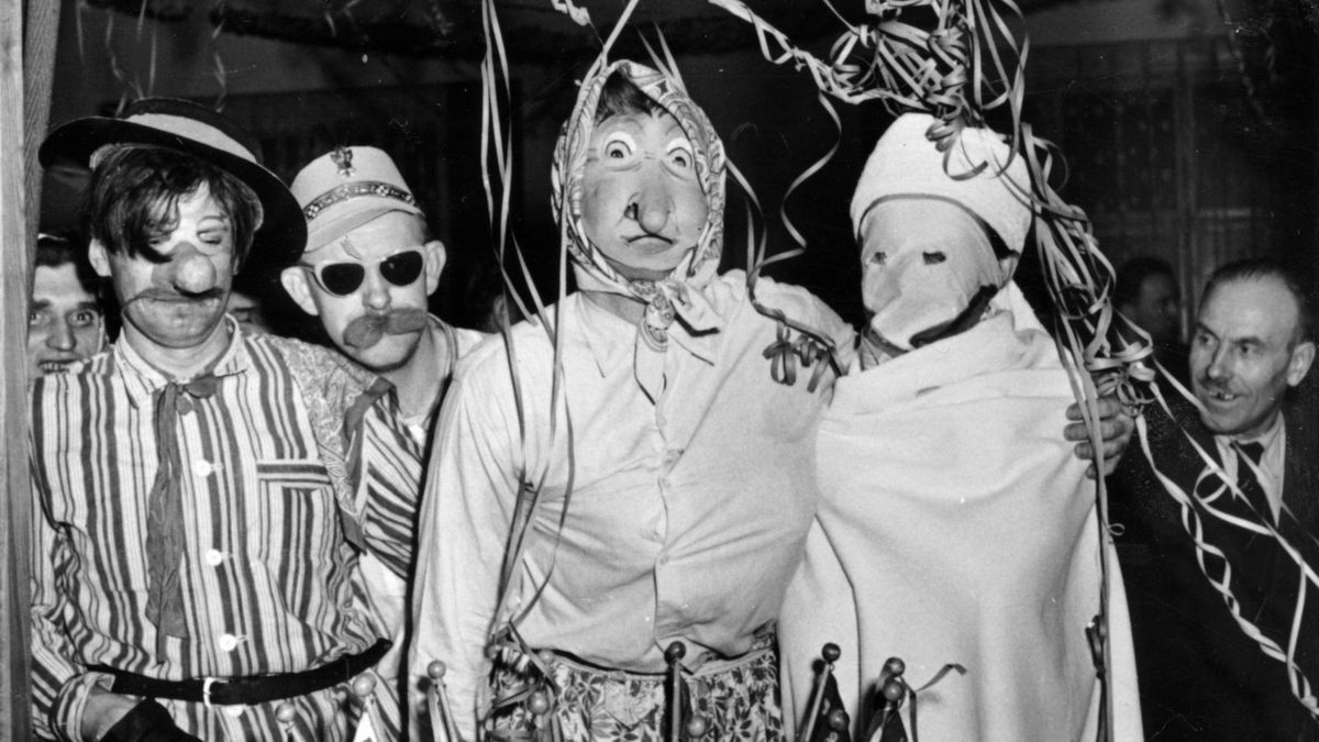 Így köszöntjük az új évet – szokások, ételek, jóslatok