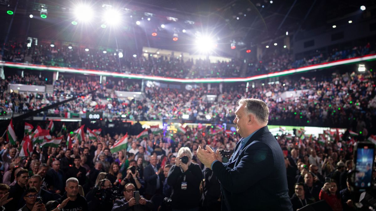 Telt ház mindenhol – hatalmas sikere volt a DPK háborúellenes gyűléseinek