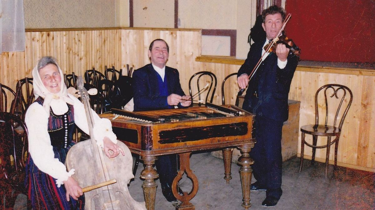 Hiánypótló monográfia mutatja be Gyergyó hagyományos tánczenéjét