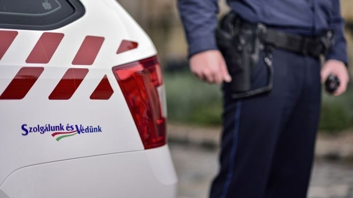 Egy pápai férfinak sikerült önmagát megkéselnie, de csak ezután jött a java!