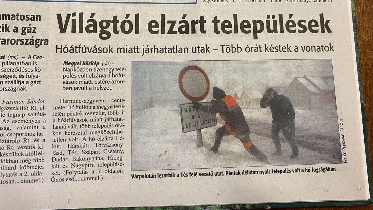 A hó zárta el a világtól húsz éve a Bakonyt év végén – Így írt a drámai küzdelemről a Napló (képgaléria)