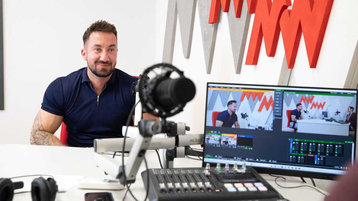 Túlevés, kajakóma, ünnepi dőzsölés – A karácsonyi időszak nagy buktatói és a megoldás (podcast)