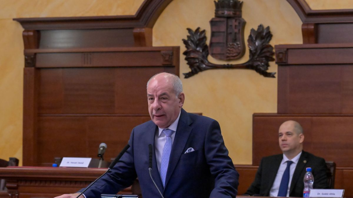 Sulyok Tamás: karácsony ünnepének fényében még jobban kirajzolódik az összetartozás fontossága (videó)