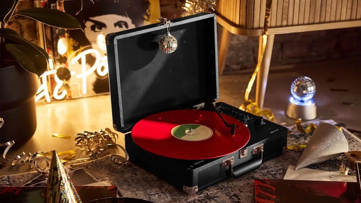 Hordozható lemezjátszó a Lidl szilveszteri akciójában!