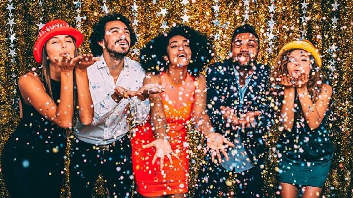 Utcaünneppel búcsúzik az óévtől Veszprém