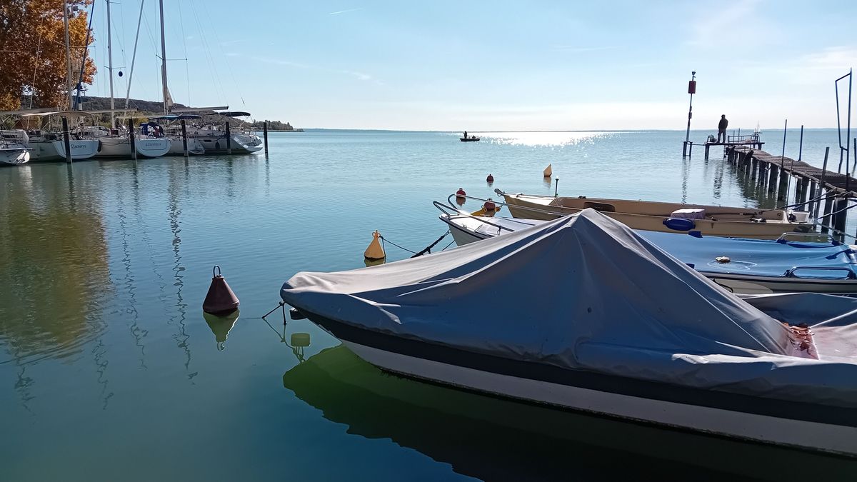 Látványosan alacsony a Balaton téli vízállása