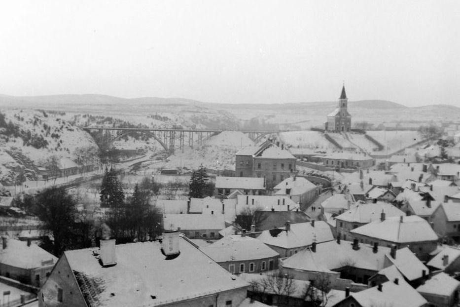 A veszprémi tél gyakran állította próba elé a várost és lakosai alkalmazkodóképességét Fotó: veol.hu