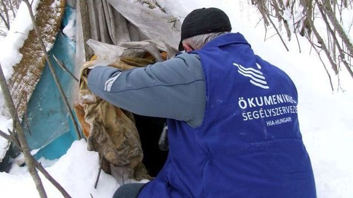 Életmentő segítség a fagyban – rendkívüli intézkedésekkel védik a hajléktalanokat