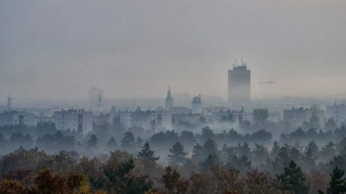 Tovább romlott a levegő minősége, ismét előkerülhetnek a maszkok