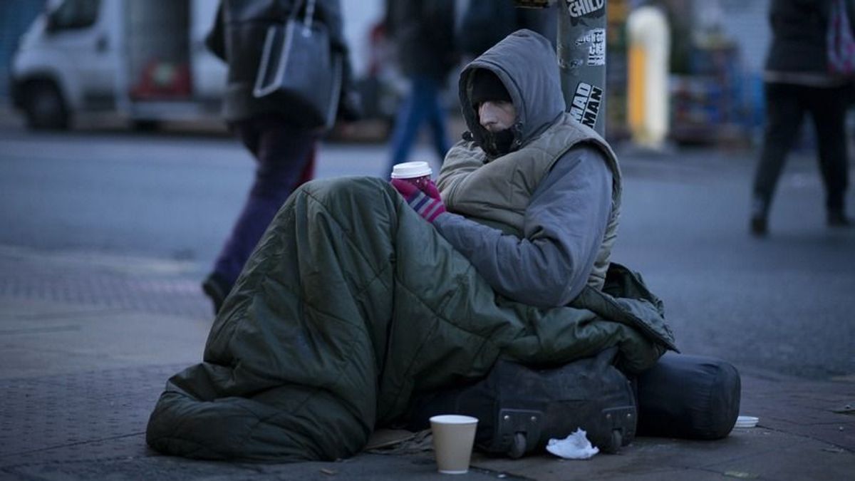 Az extrém hideg idő különös veszélyt jelent a hajléktalanokra
