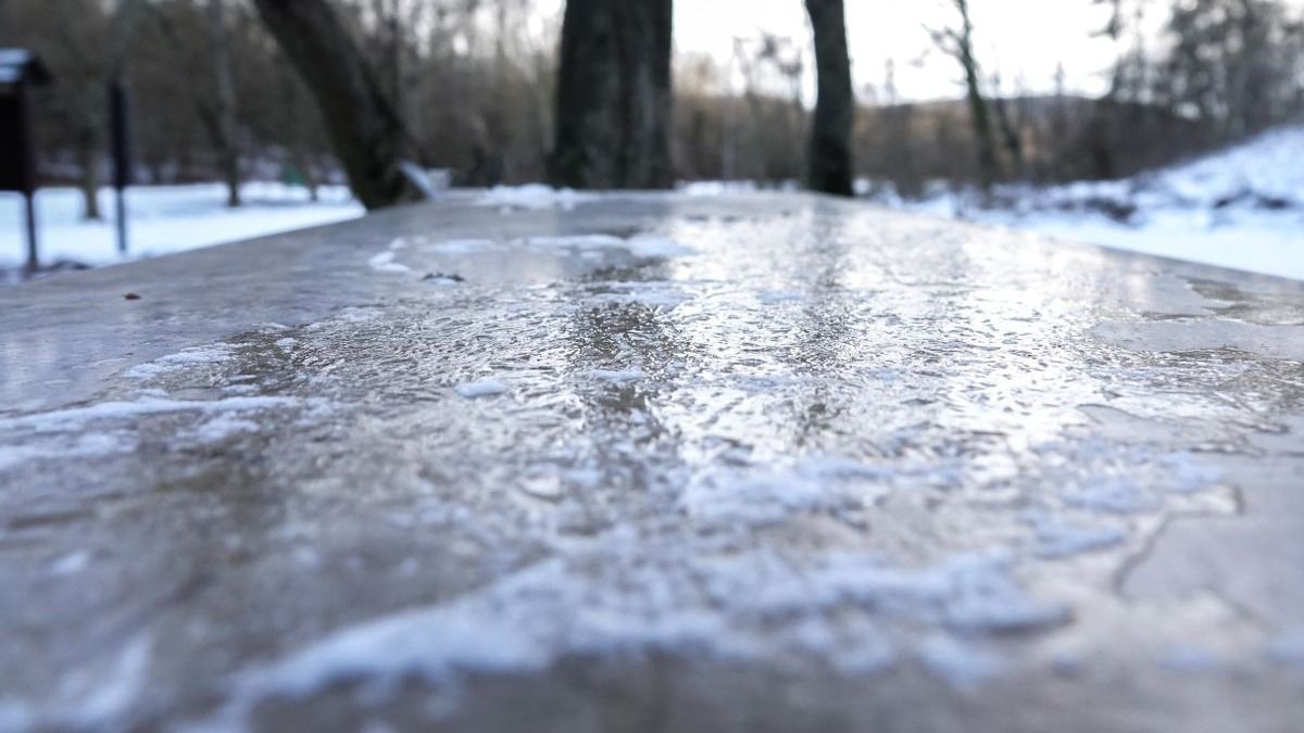 Milyen idő lesz holnap Veszprémben? Ónos szitálás után napsütés is érkezhet