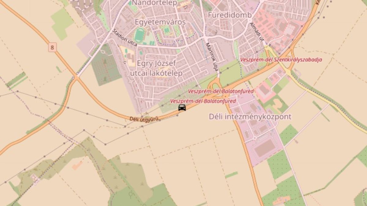 Szalagkorlátnak ütközött egy autó a 8-as főúton