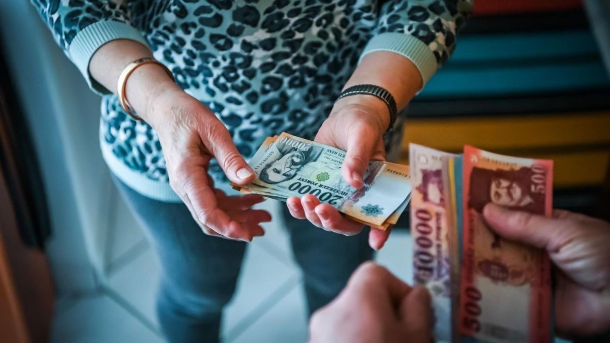 Nyugdíjkézbesítés: két hónapban is előbb érkezik a pénz