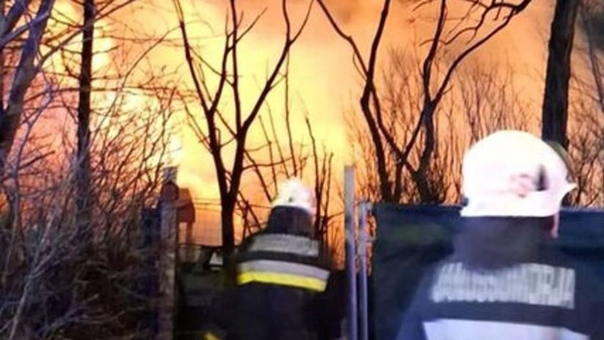 Kigyulladt egy lakóház Pápadereskén