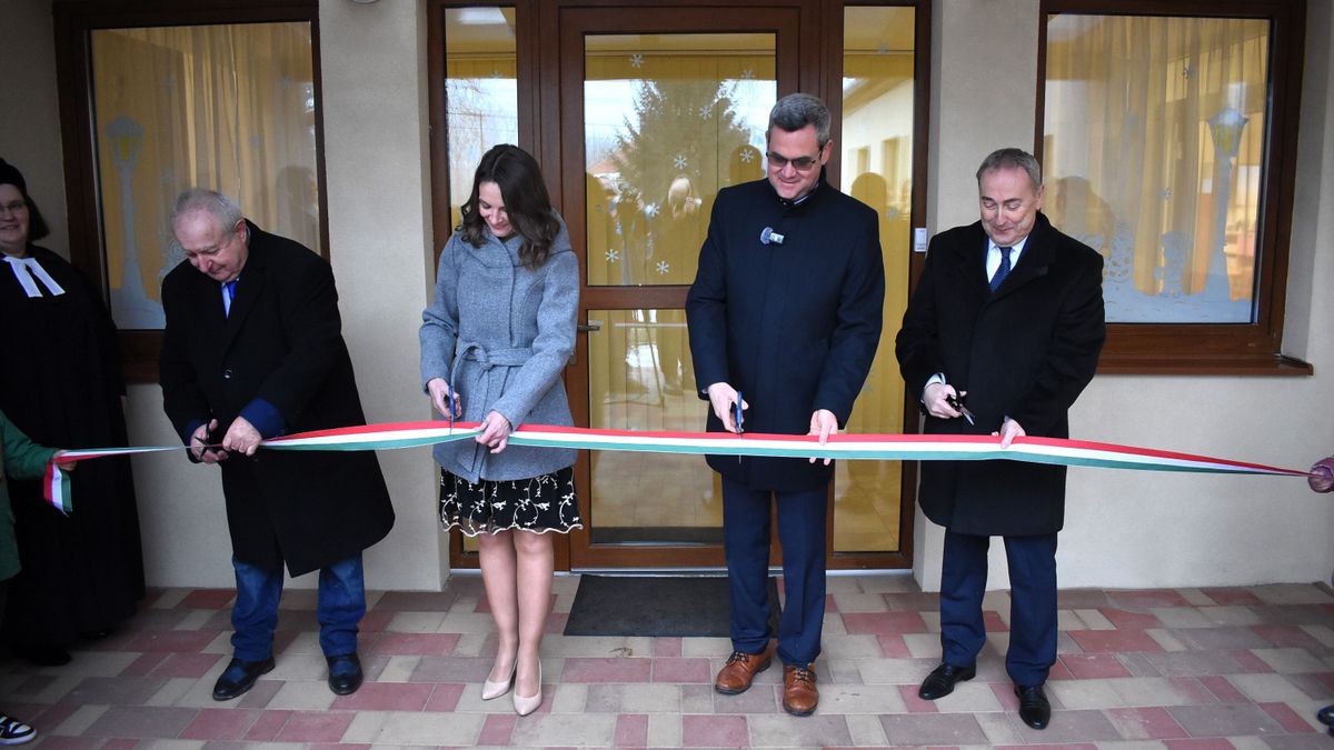 Több mint 300 millió forintból újult meg a takácsi óvoda