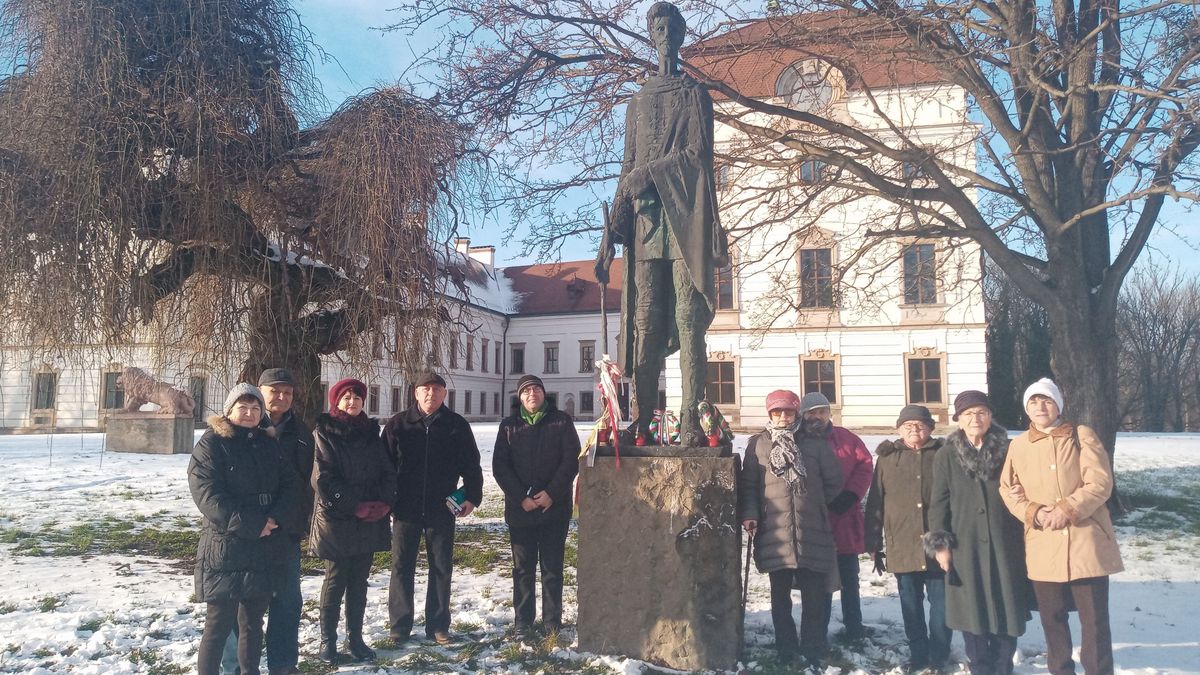 Tisztelgés Petőfi Sándor emléke előtt
