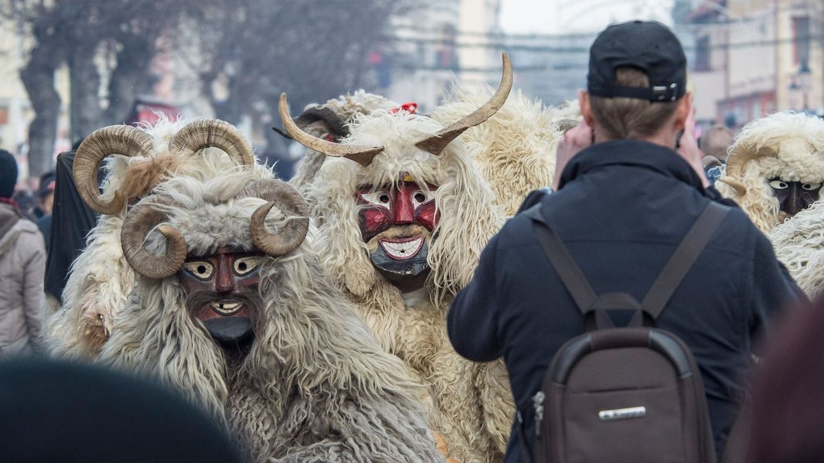Mohácsi busók érkeznek Monostorapátiba