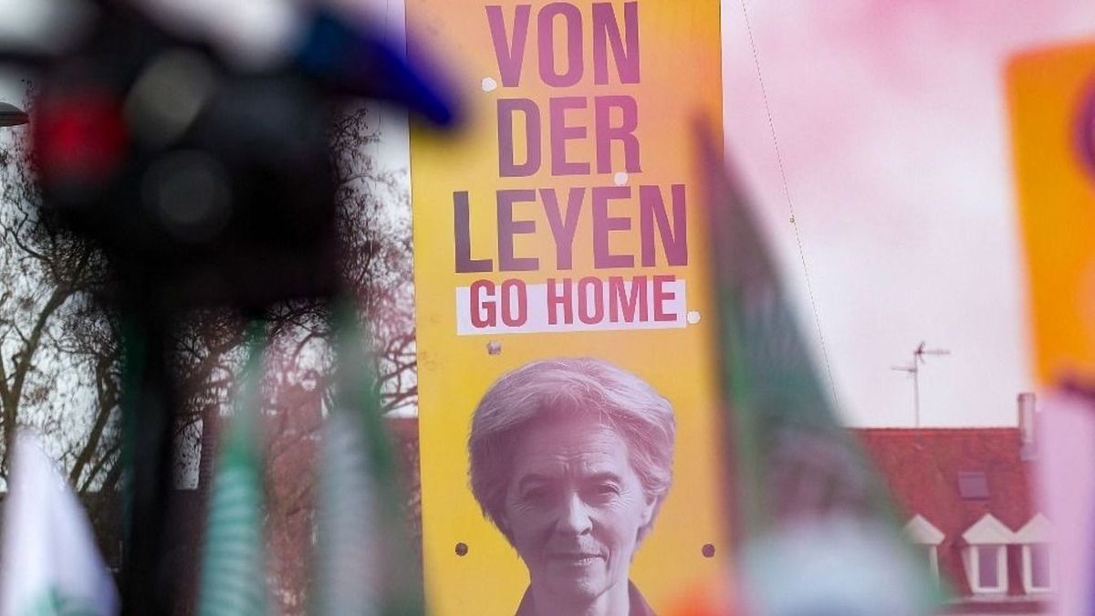 Elárulta Brüsszel a gazdákat, bevédte Ursula von der Leyent