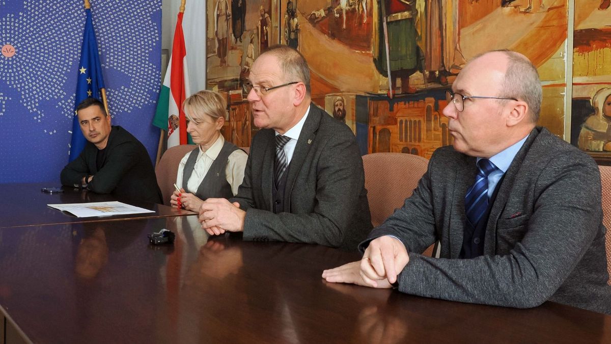 450 millió forintot kap vissza Veszprém a Versenyképes Járások Programból (galéria)