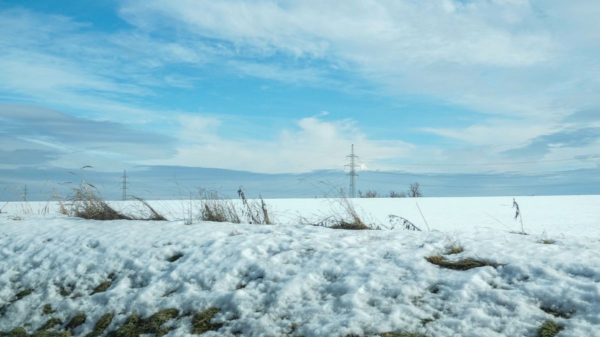 Borús és párás szombat érkezik, hószállingózásra is készülni kell