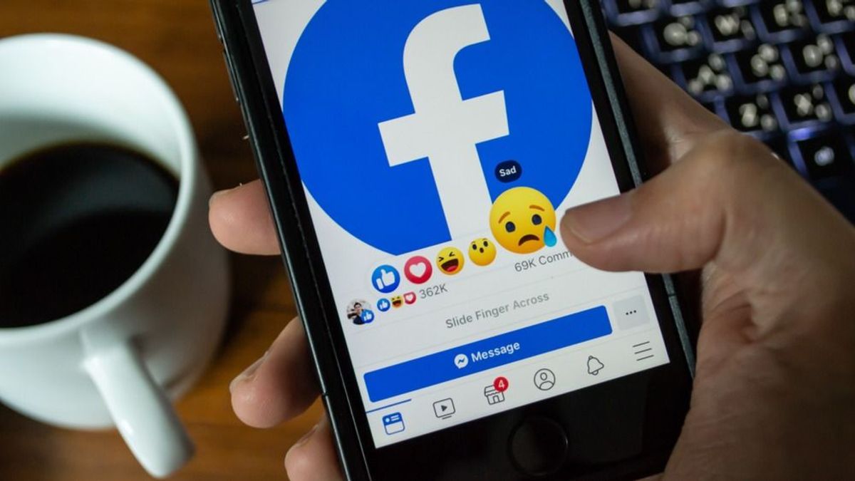 Egy kattintás, és oda a Facebook-fiókunk – erre kell figyelni mostantól!
