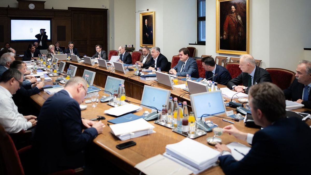 Orbán Viktor elárulta, mely kérdések szerepelnek a kormány mai ülésén