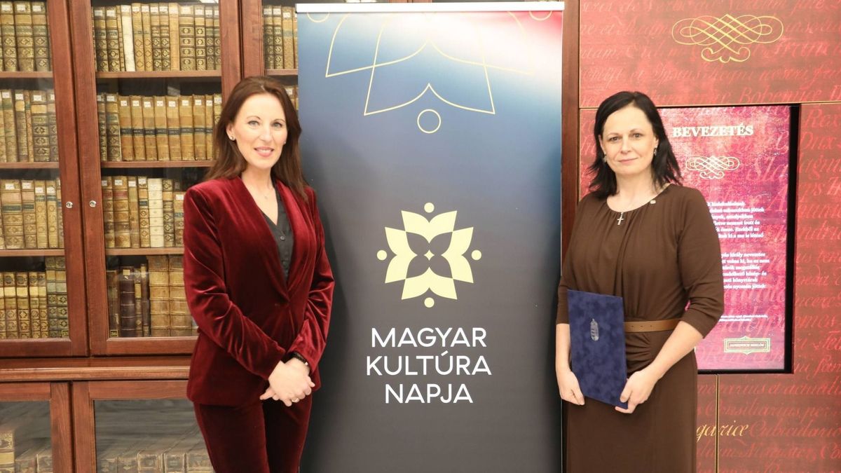 Elismerő oklevelet vehetett át az Agóra Veszprém Kulturális Központ