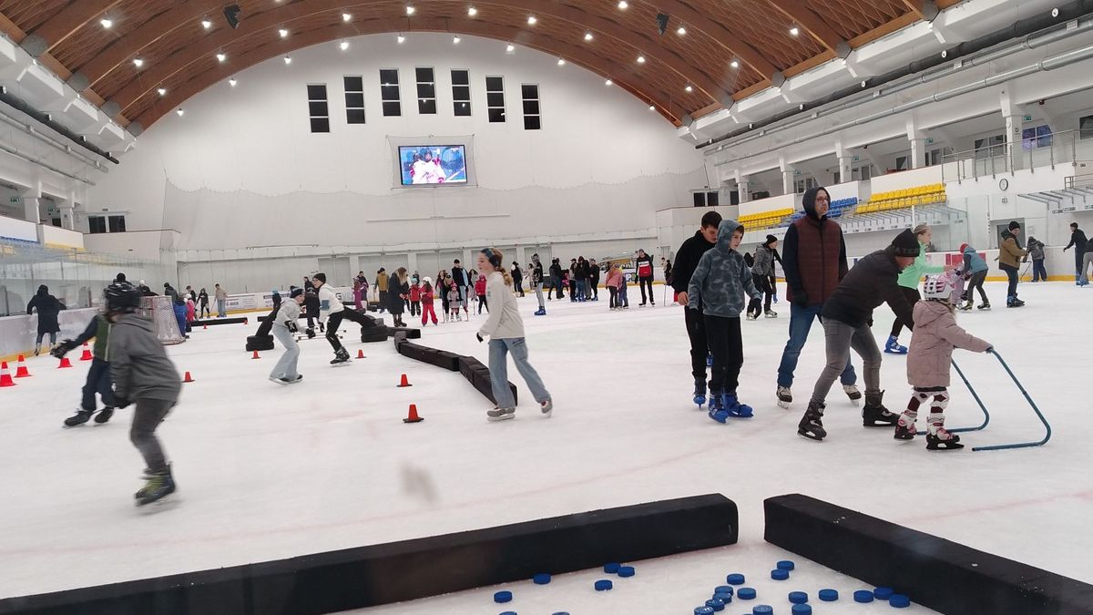 Jégre vittek mindenkit – Koriztak, játszottak és nyertek a résztvevők (videó)