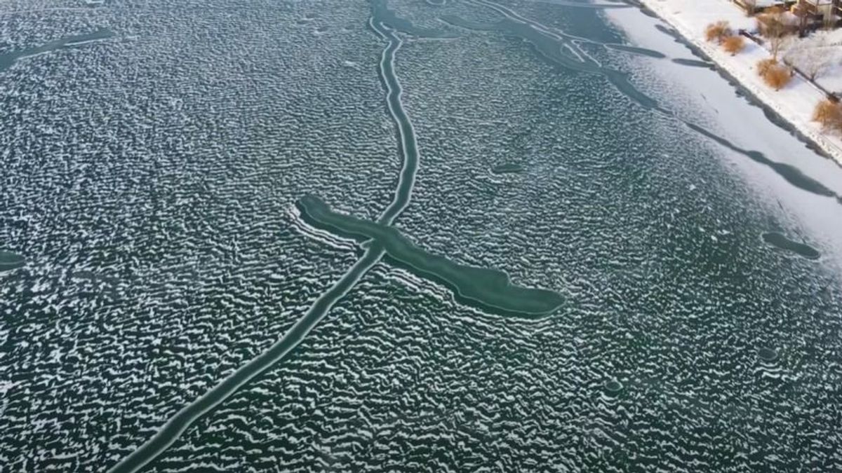 Veszélyes „divat” terjed a Balatonnál, jeges üzenetet küldött a magyar tenger