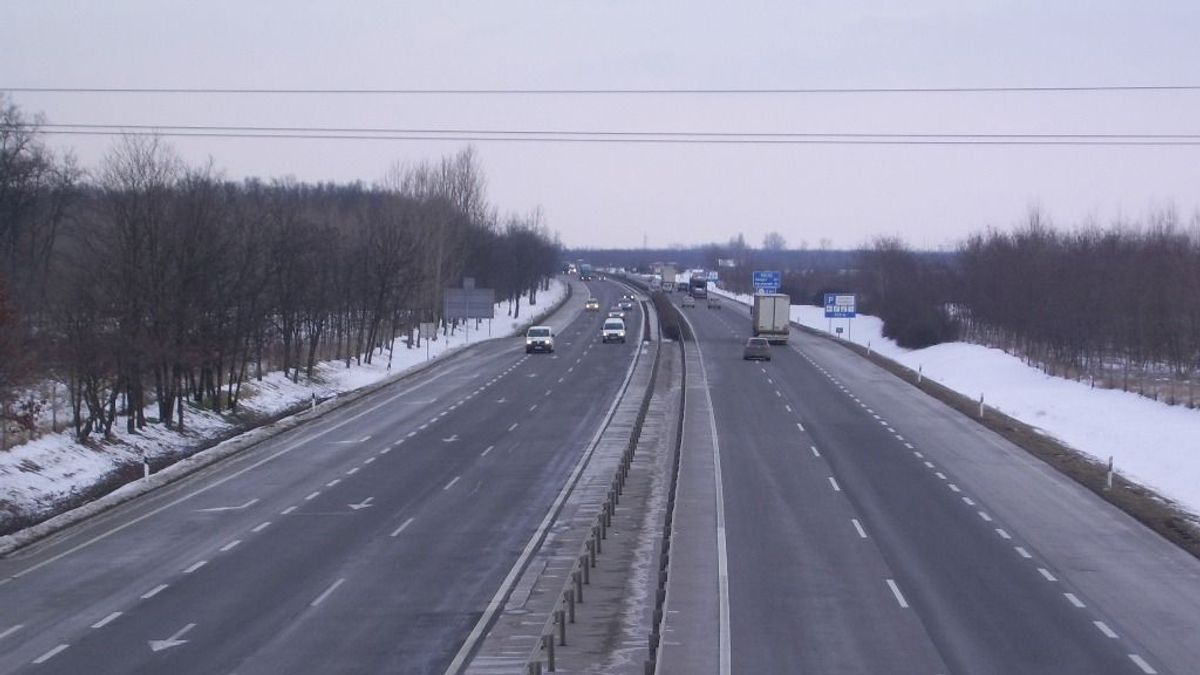 10 ezreket spórolhatsz az autópálya-matricával, ha erre figyelsz – fontos infók!