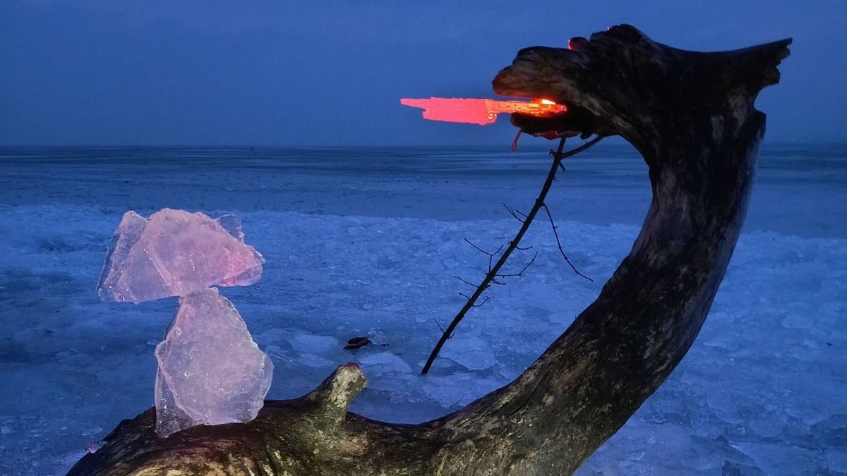 Csoda a Balatonnál: nem kell északra menni viking hajók jégbe fagyott maradványai miatt (galéria)