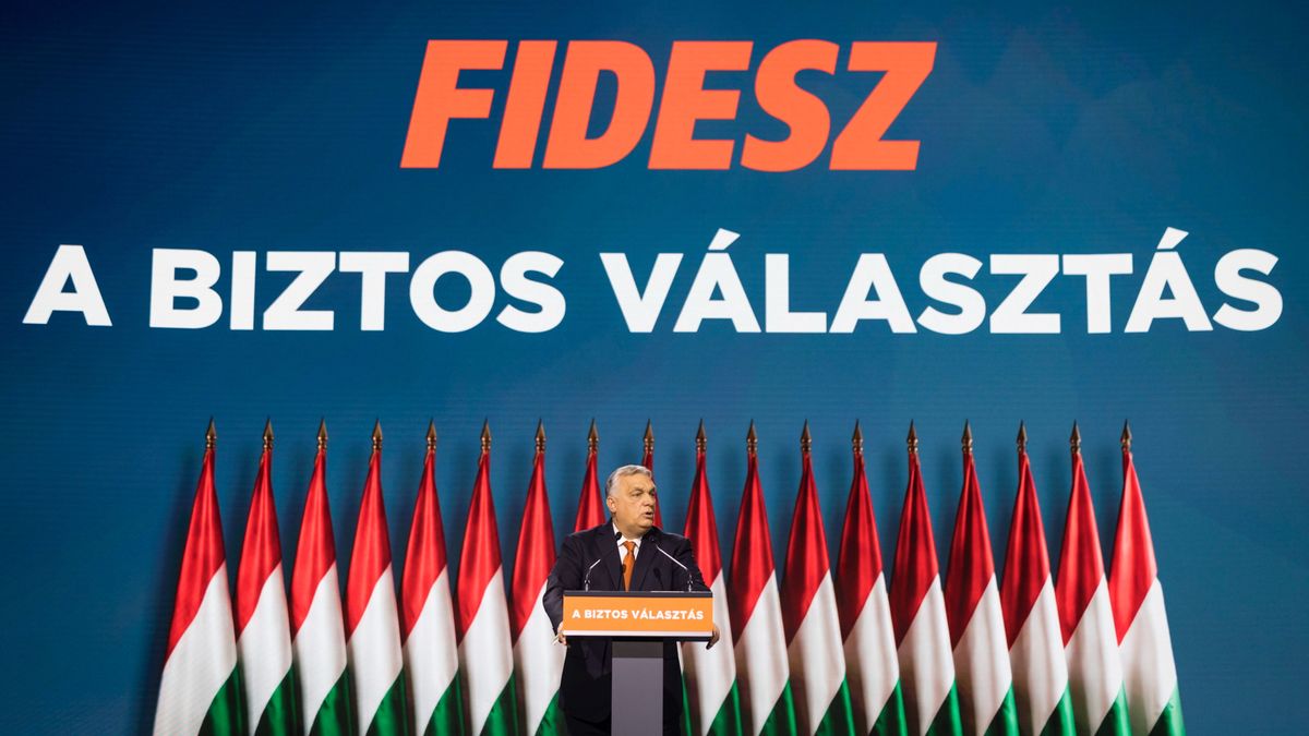 Orbán Viktor: a brüsszeli bürokraták nem akarják megállítani a bevándorlást (videó)