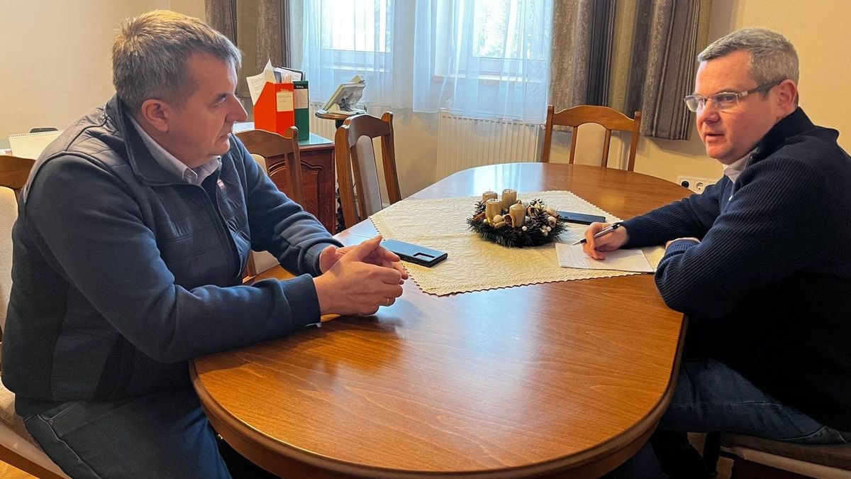 Takács Péter minden települést felkeres választókerületében