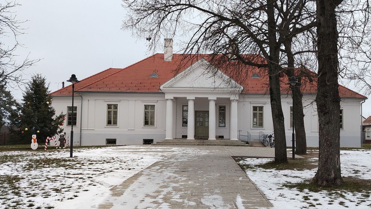 Gyorsan fogynak a házhelyek Halimbán