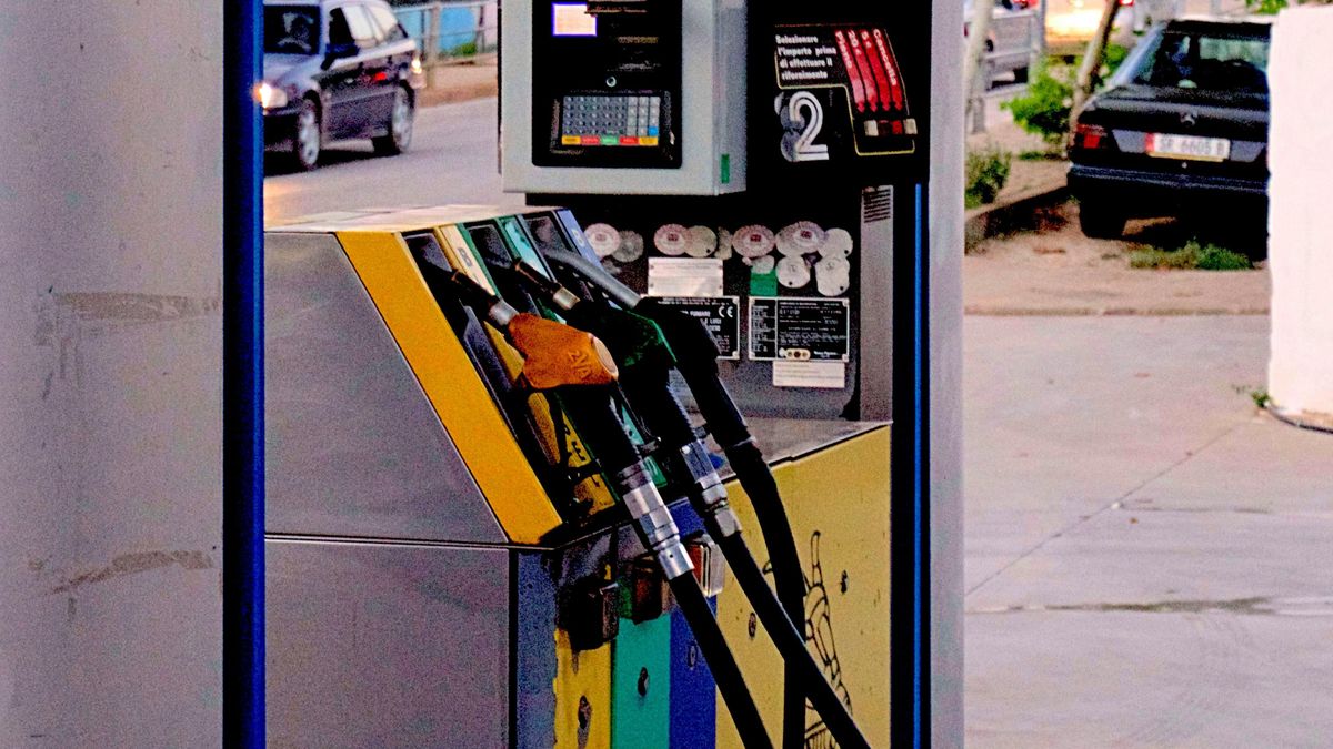 Drágulás a kutakon: holnaptól ennyivel kerül többe a tankolás