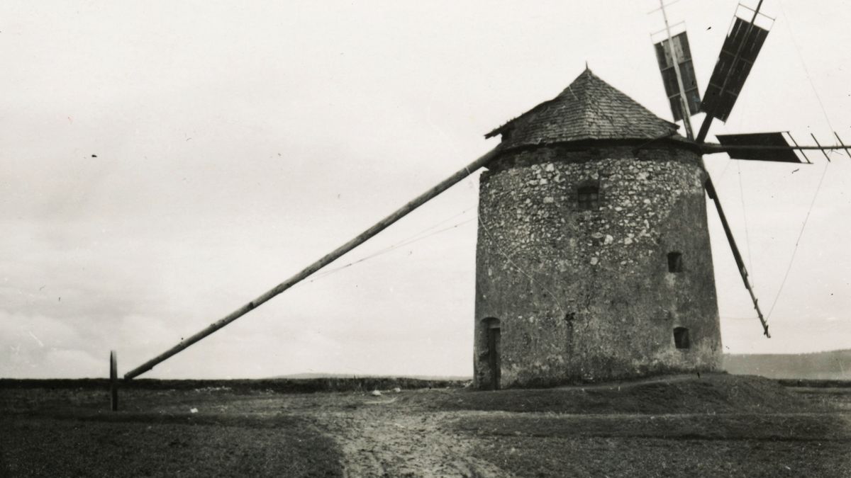 Ilyen volt, ilyen lett a híres bakonyi hatlapos – Belekóstolnál a szélmolnárok életébe?