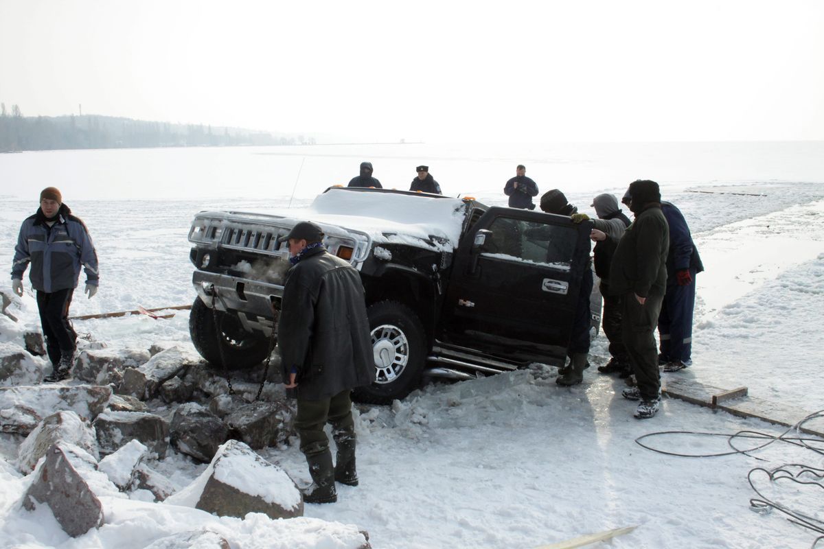 balatoni Hummer:eladóvá vált a Balatonba süllyedt terepjáró