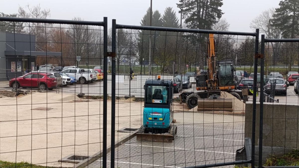 Új áruházlánc költözik a Bakonyba, itt vannak a részletek a nyitási akciókról is!