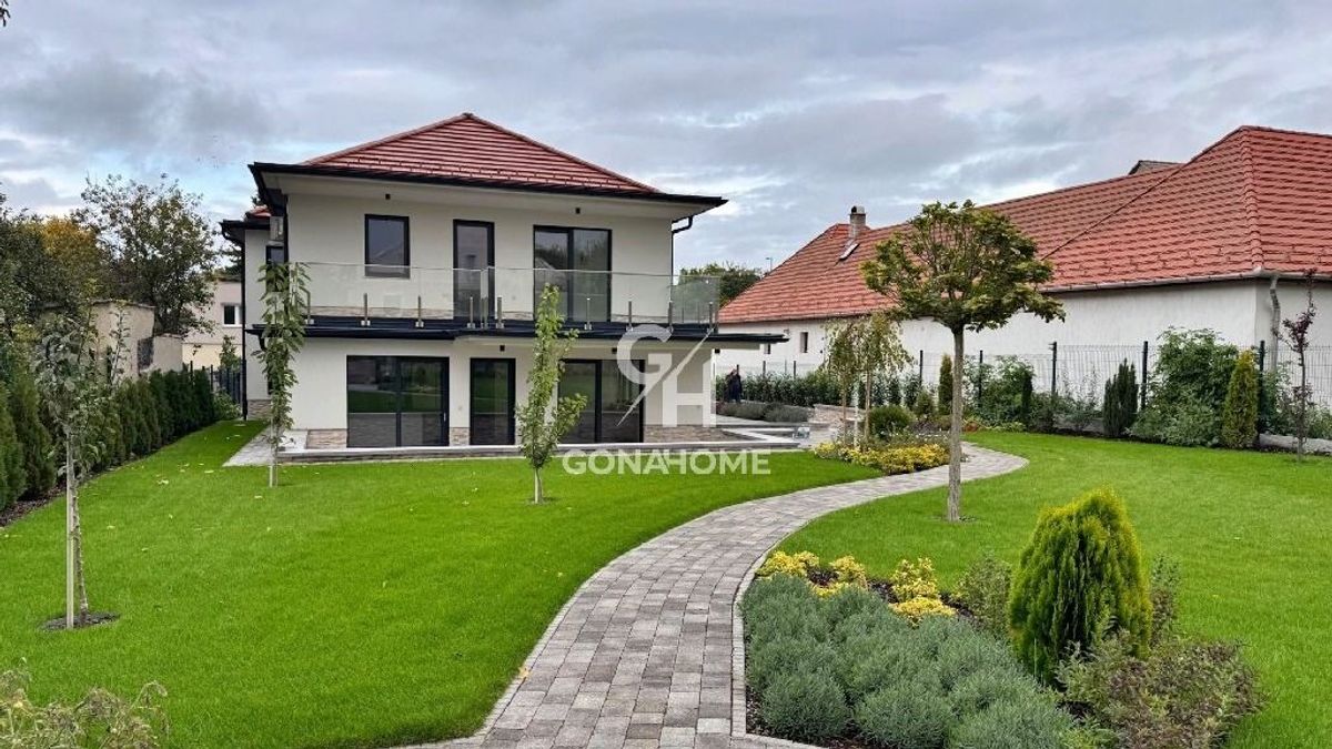 Havi félmillióért kibérelheted álmaid otthonát Veszprém egyik csendes utcájában (+ galéria)