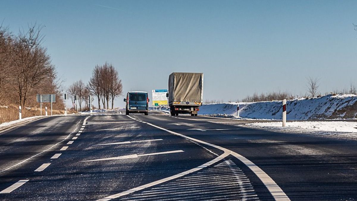 Újabb útfelújítások kezdődnek a vármegyében
