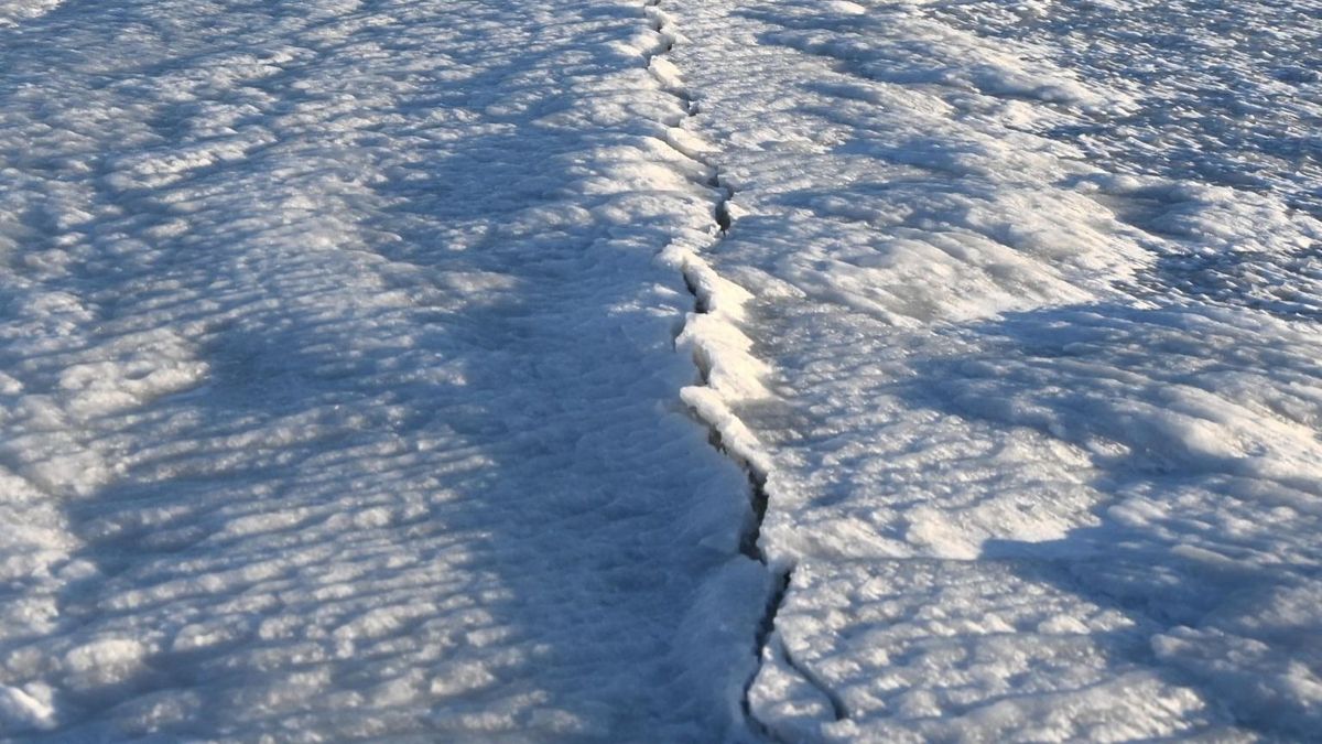 Befagyott Balaton: A tó felülete most gyönyörű és életveszélyes is egyben