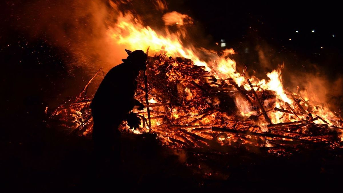 Szándékosan gyújtott fel egy faházat a hajléktalan, többen majdnem bennégtek